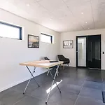 22 Person In בית נופש *