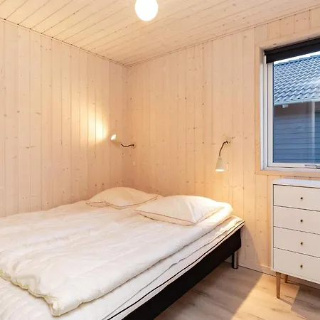 22 Person In Holiday home Jerup