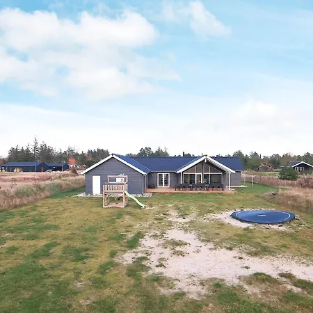 22 Person In Holiday home *