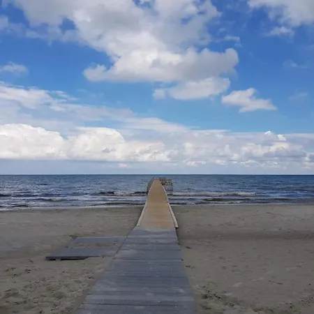 22 Person In * Jerup