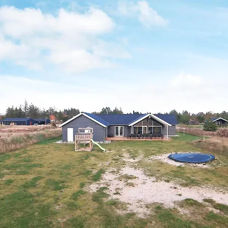 22 Person In * Jerup