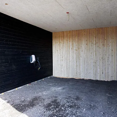 別荘 22 Person In *